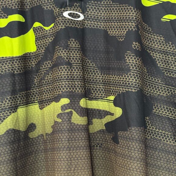 Oakley Polo Shirt Mens XL Green Camo Deep Rough Golf Performance Logo - Picture 3 of 6